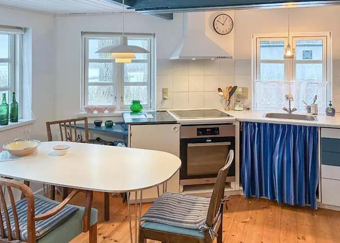 Stunning In With House Sea View *